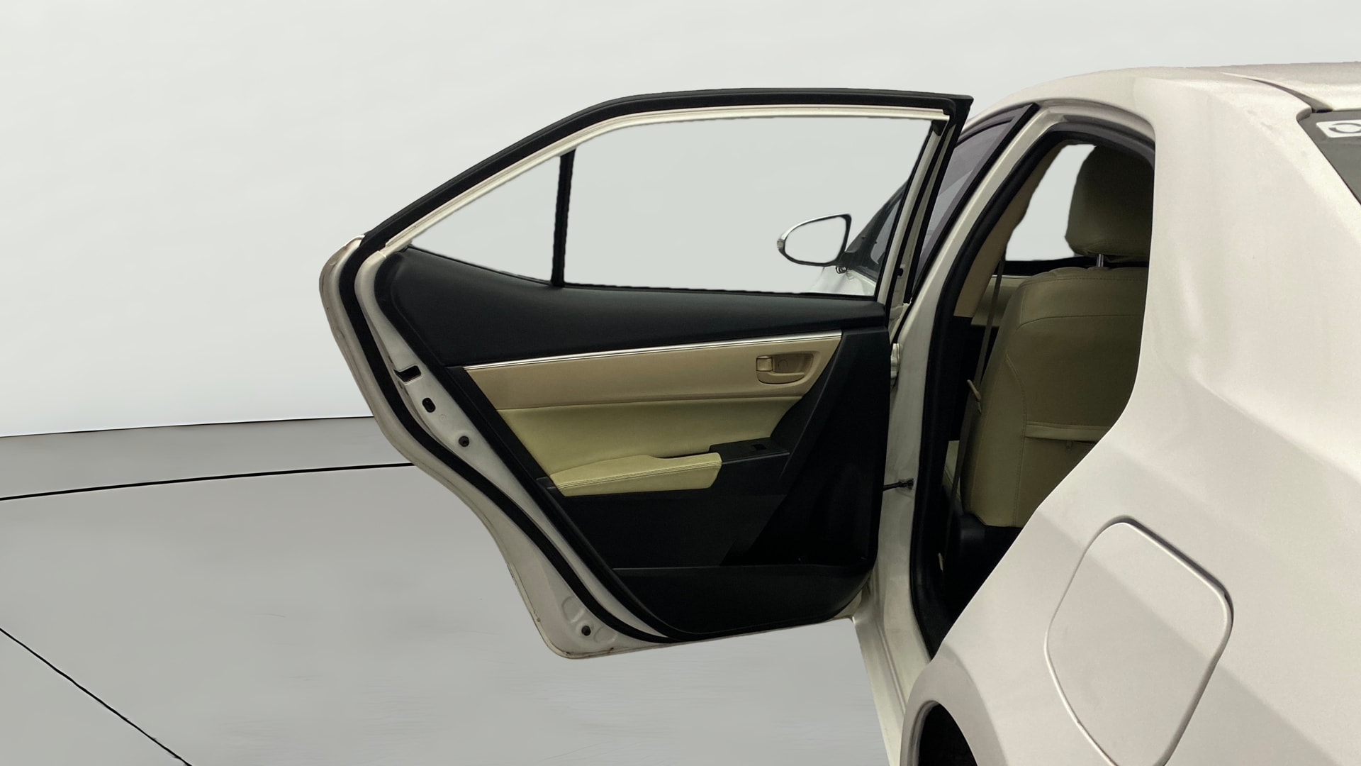 View 2014 Toyota Corolla Altis Diesel J Image 22 Used 2014 Toyota Corolla Altis Diesel J Image 22