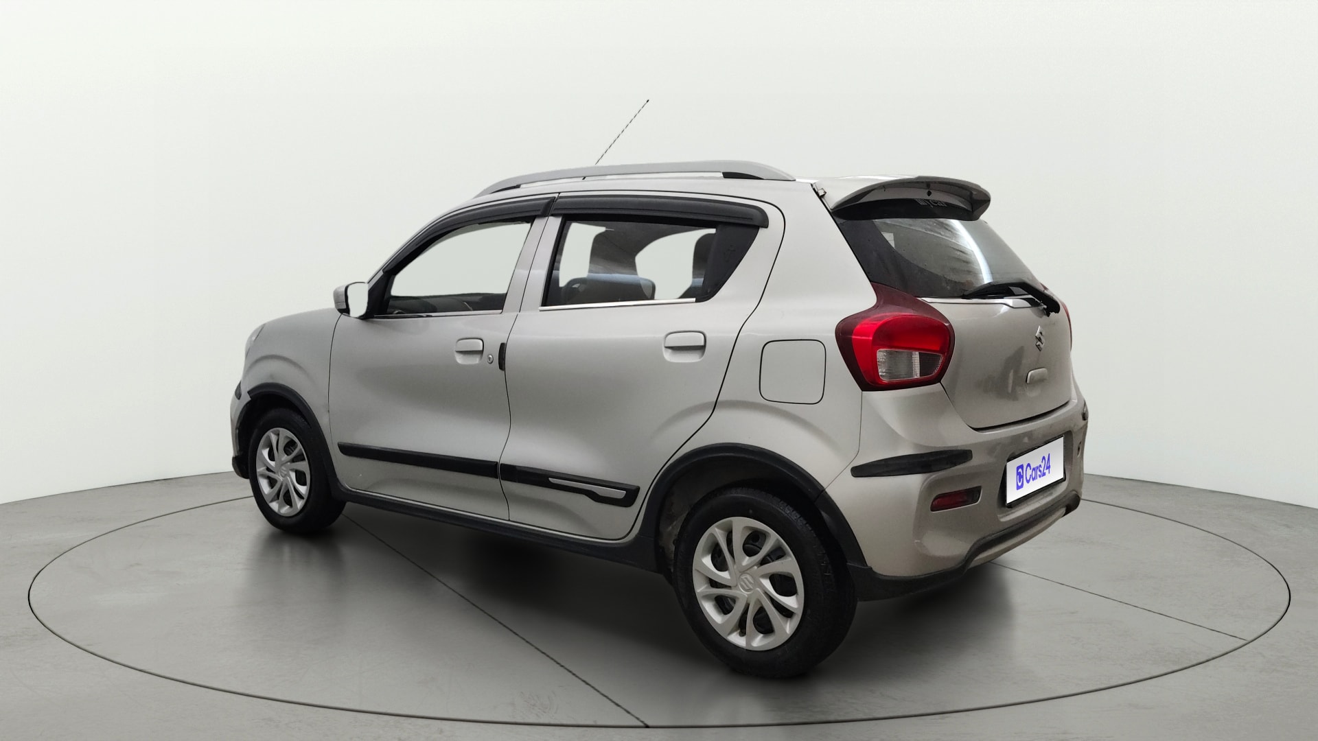 View 2022 Maruti Suzuki 1000 Base Variant Image 2 Used 2022 Maruti Suzuki 1000 Base Variant Image 2
