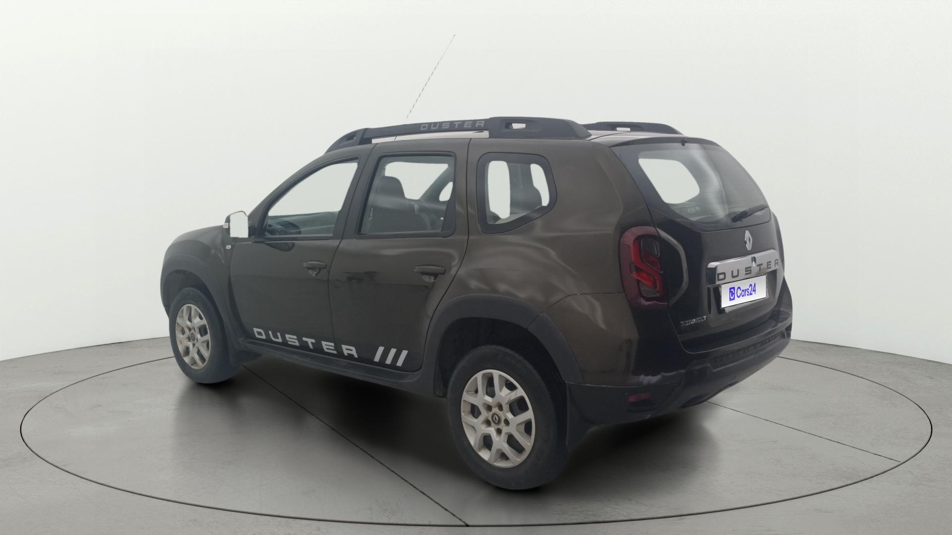View 2017 Renault Duster Petrol RXL Image 2 Used 2017 Renault Duster Petrol RXL Image 2