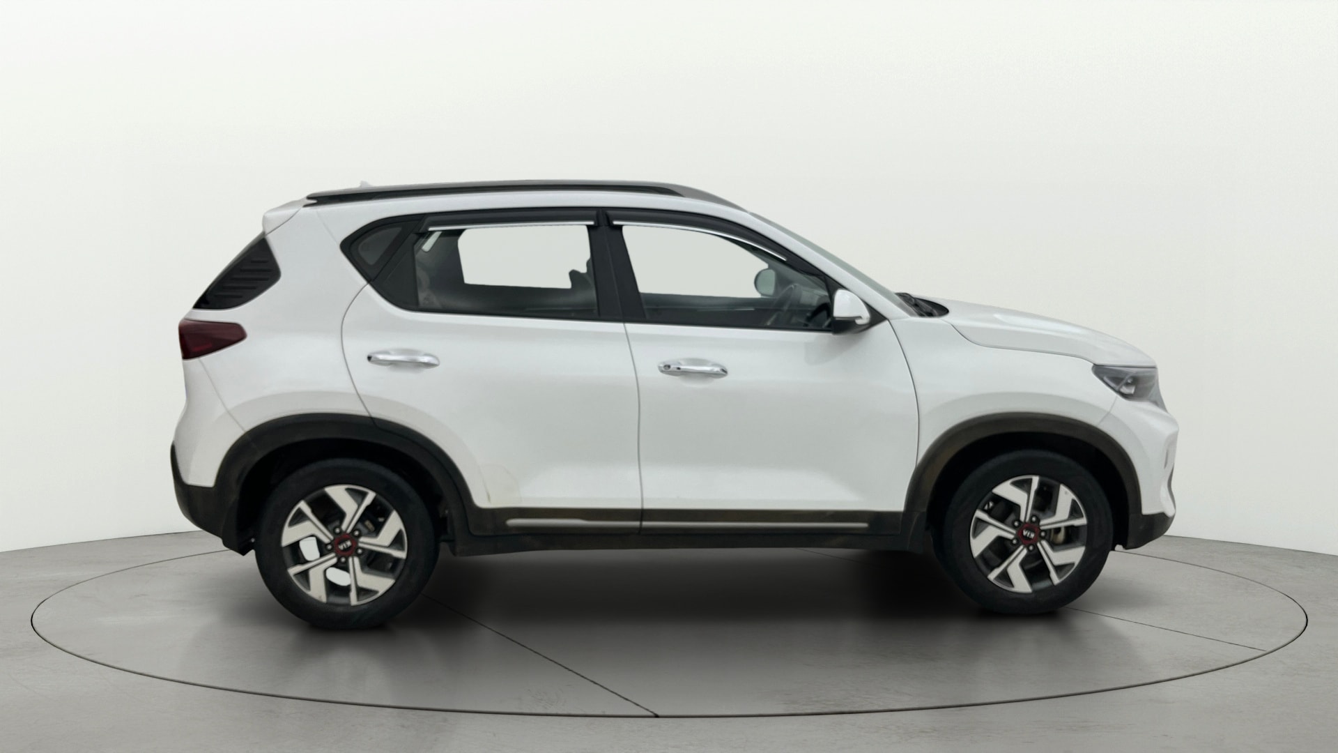 View 2021 Kia Sonet HTX iMT Petrol Image 27 Used 2021 Kia Sonet HTX iMT Petrol Image 27