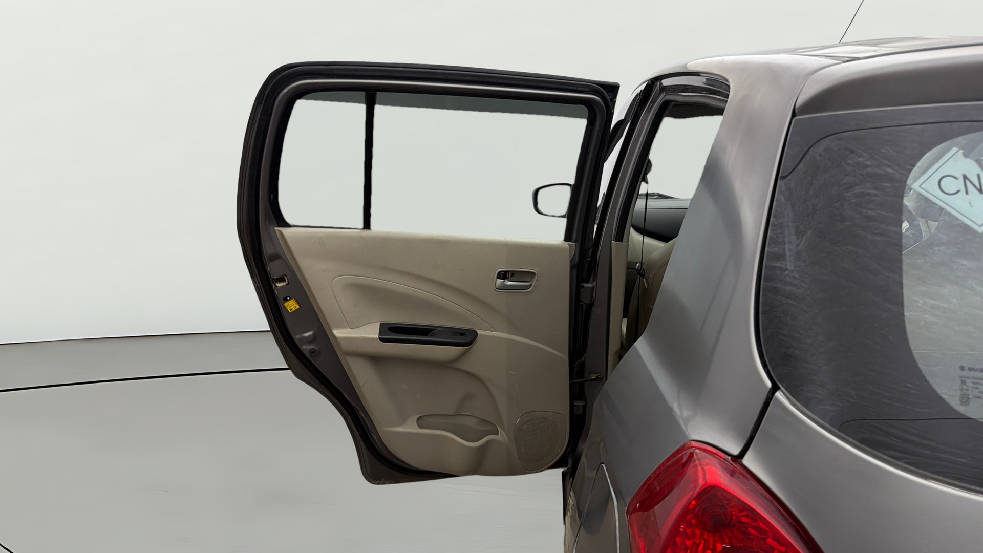 View 2019 Maruti Suzuki 1000 Base Variant Image 22 Used 2019 Maruti Suzuki 1000 Base Variant Image 22