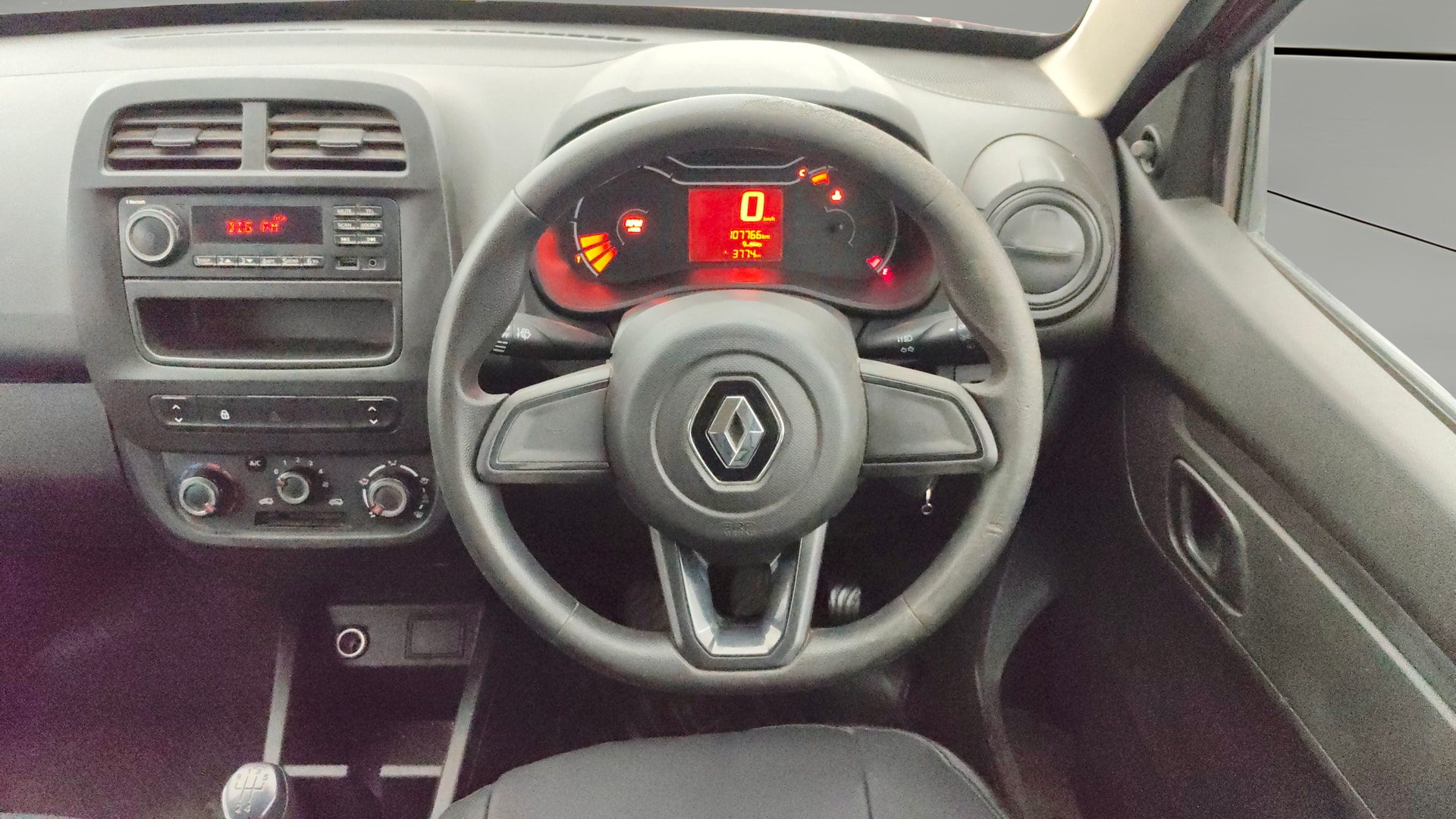 View 2022 Renault Kwid RXL 1.0 BS IV Image 12 Used 2022 Renault Kwid RXL 1.0 BS IV Image 12