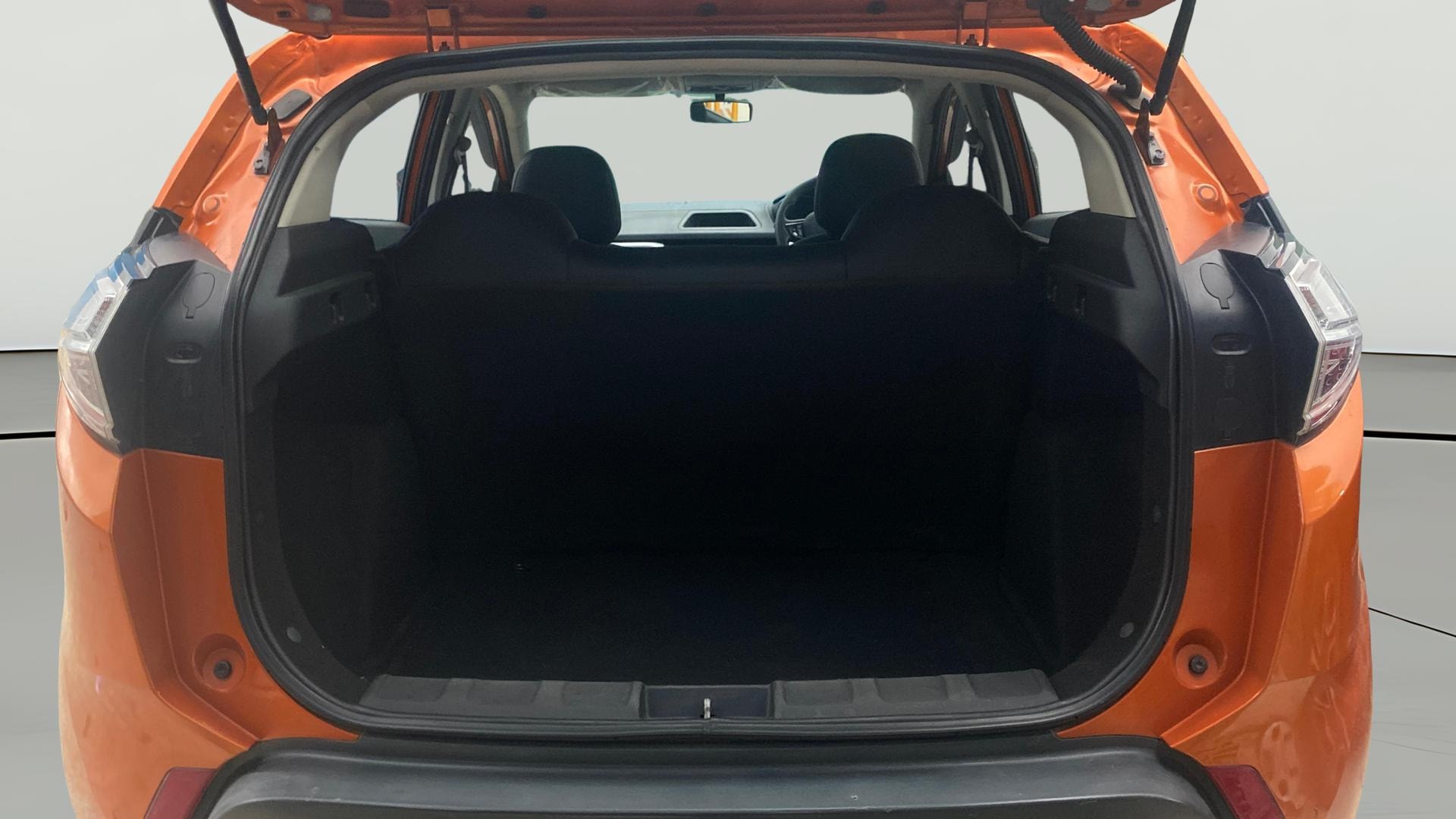 View 2019 Tata Nexon Revotron XM Image 36 Used 2019 Tata Nexon Revotron XM Image 36