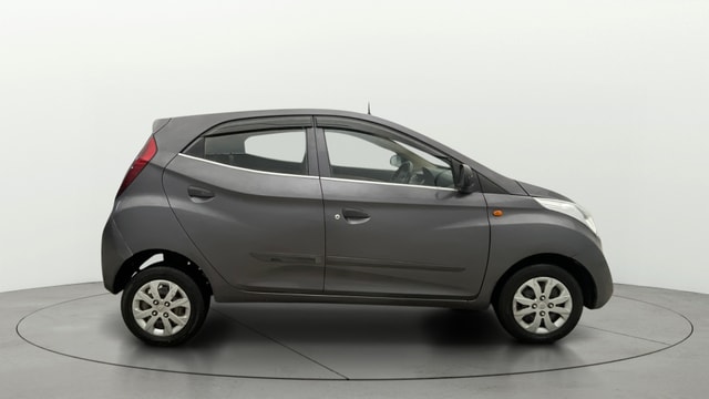 View Hyundai EON Image 8 Used Hyundai EON Image 8