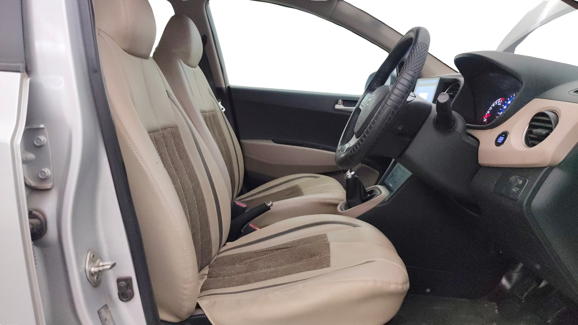 View 2014 Hyundai Xcent SX Petrol (O) Image 26 Used 2014 Hyundai Xcent SX Petrol (O) Image 26