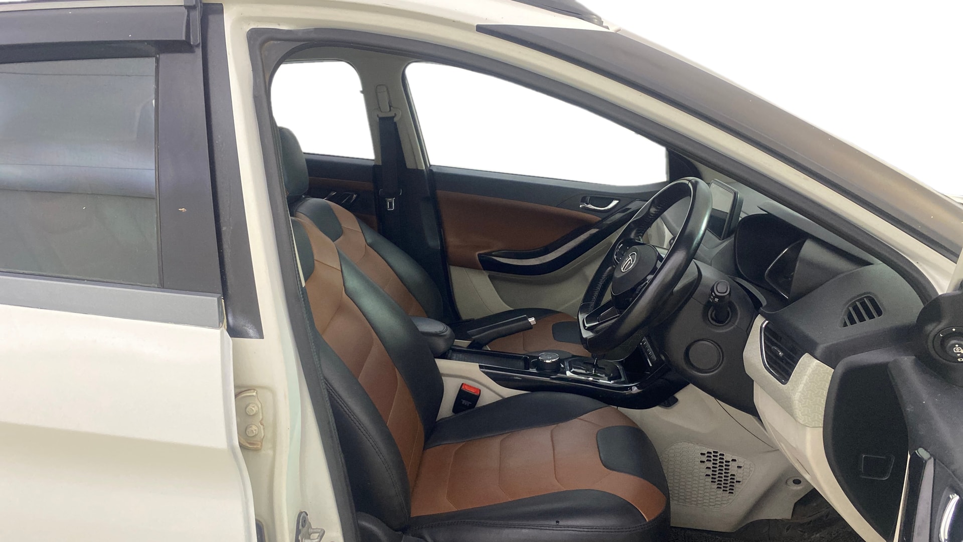 View 2021 Tata Nexon Revotron XE Image 27 Used 2021 Tata Nexon Revotron XE Image 27