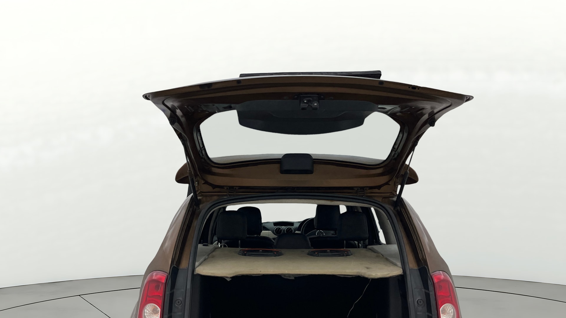 View 2014 Renault Duster Diesel 85PS STD Image 31 Used 2014 Renault Duster Diesel 85PS STD Image 31
