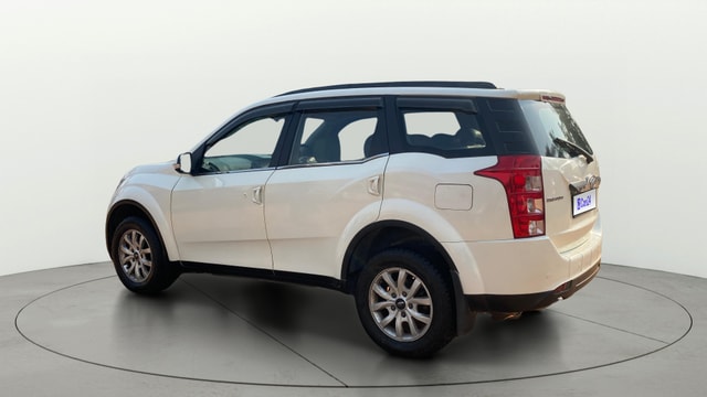 View Mahindra XUV500 Image 2 Used Mahindra XUV500 Image 2