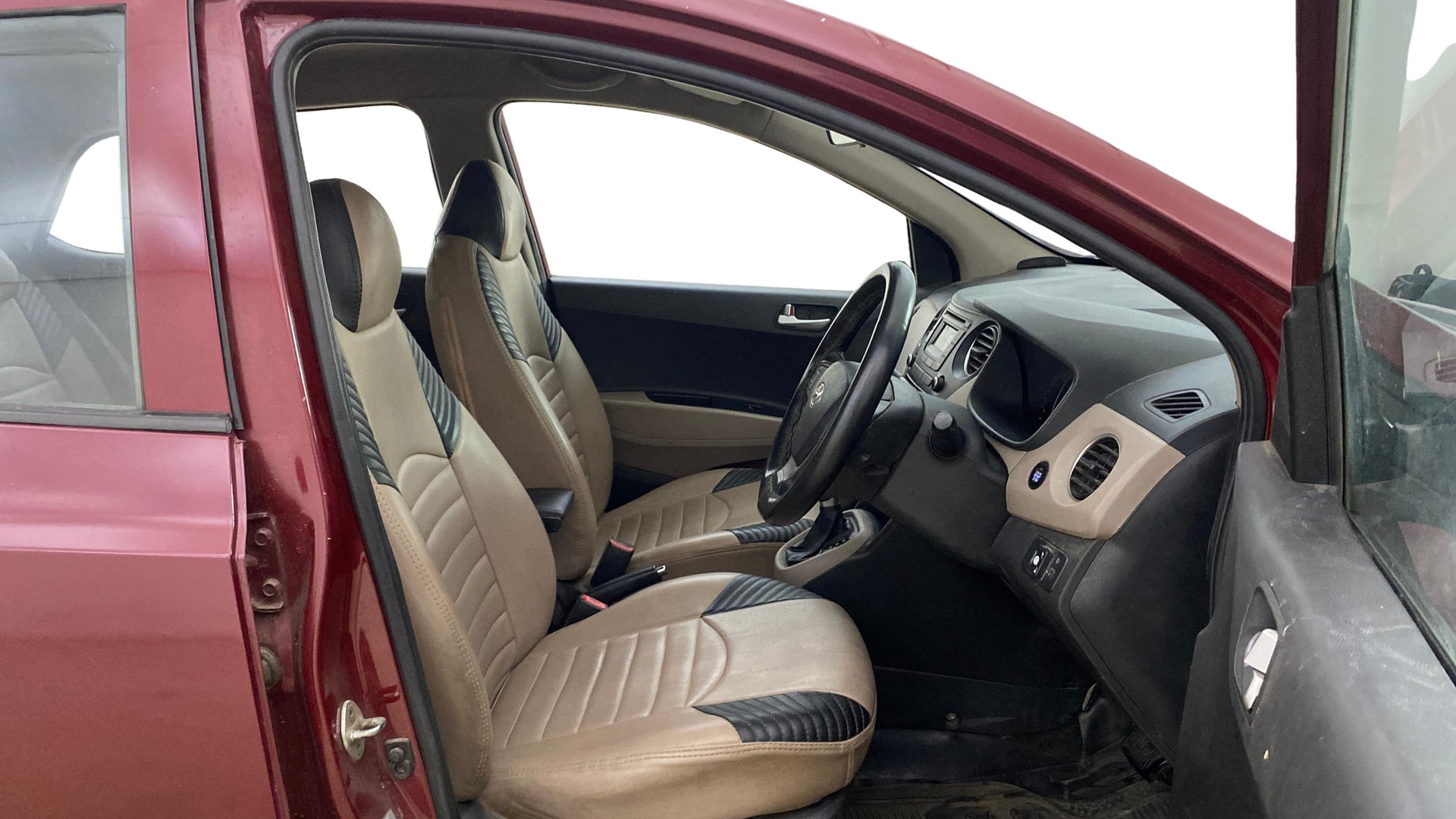 View 2015 Hyundai Grand i10 Asta AT 1.2 Kappa VTVT Image 25 Used 2015 Hyundai Grand i10 Asta AT 1.2 Kappa VTVT Image 25