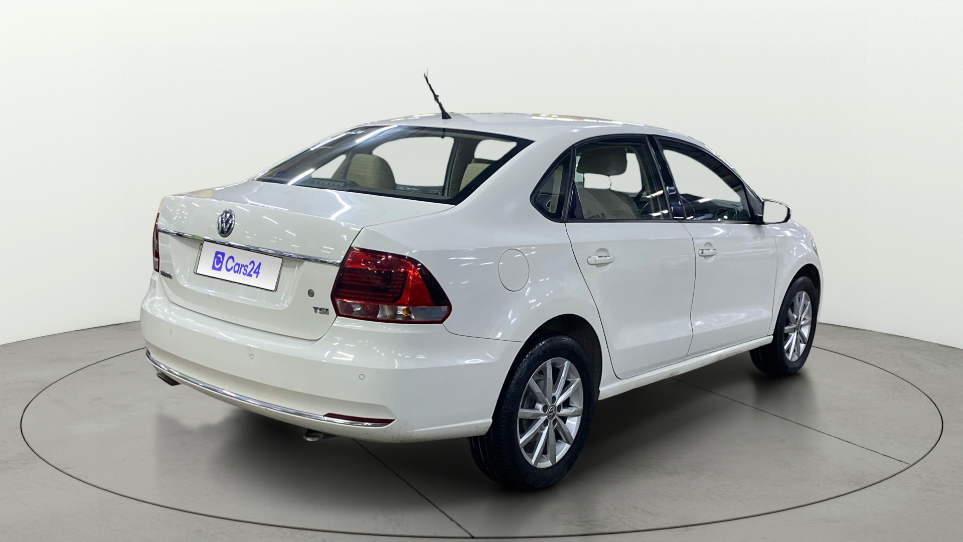 View 2018 Volkswagen Vento DSG Image 42 Used 2018 Volkswagen Vento DSG Image 42