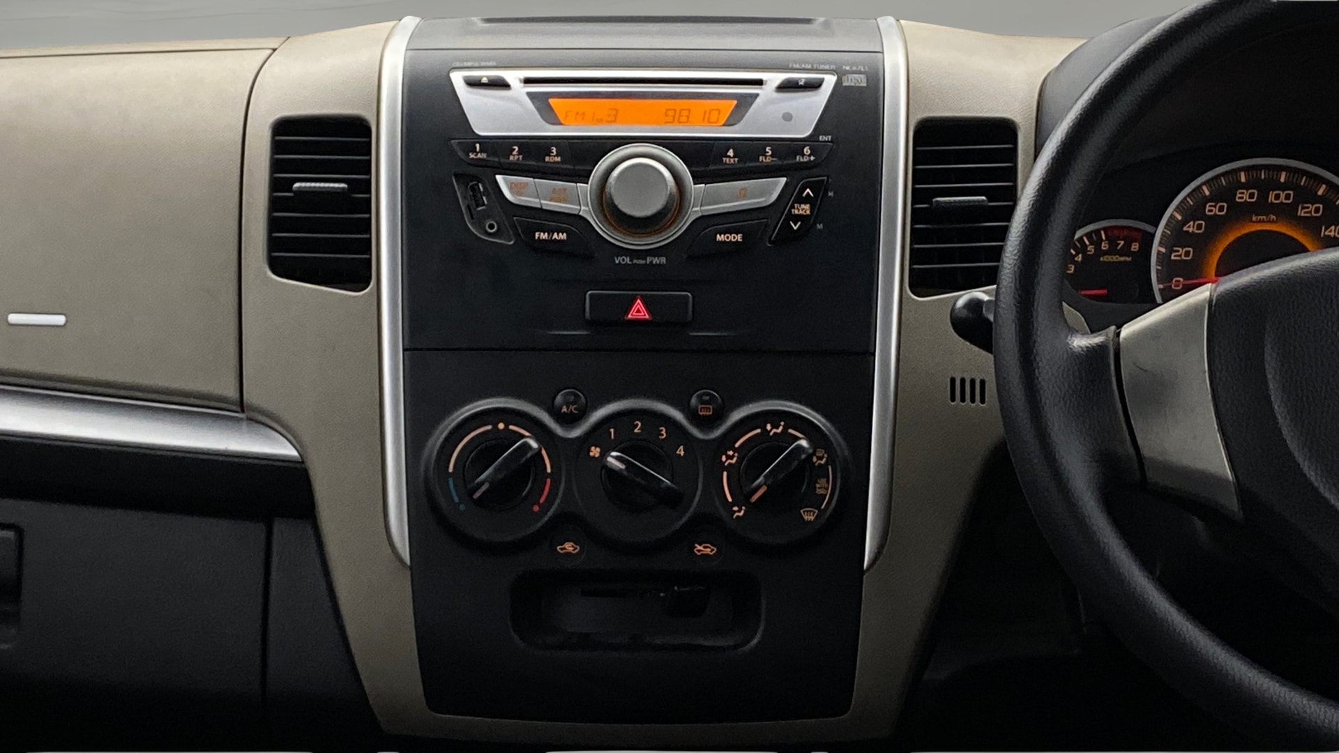View 2015 Maruti Suzuki 1000 Base Variant Image 17 Used 2015 Maruti Suzuki 1000 Base Variant Image 17