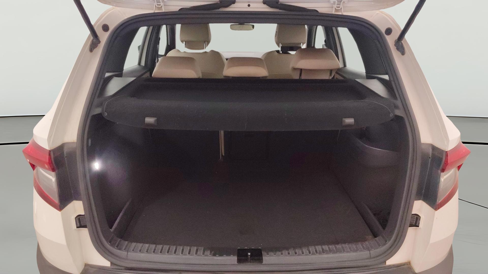 View 2020 Skoda Karoq Style AT Image 40 Used 2020 Skoda Karoq Style AT Image 40