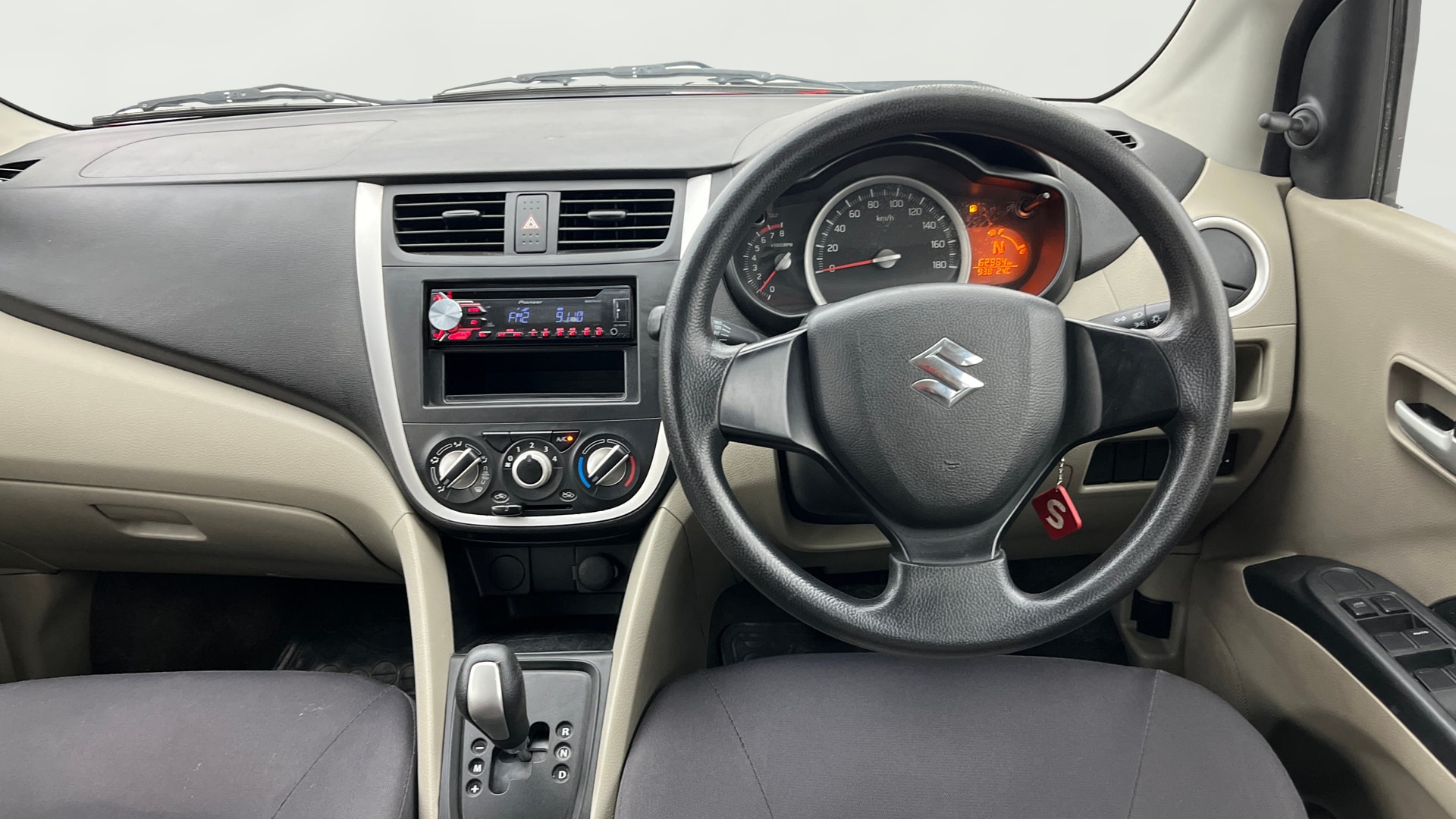 View 2016 Maruti Suzuki 1000 Base Variant Image 20 Used 2016 Maruti Suzuki 1000 Base Variant Image 20