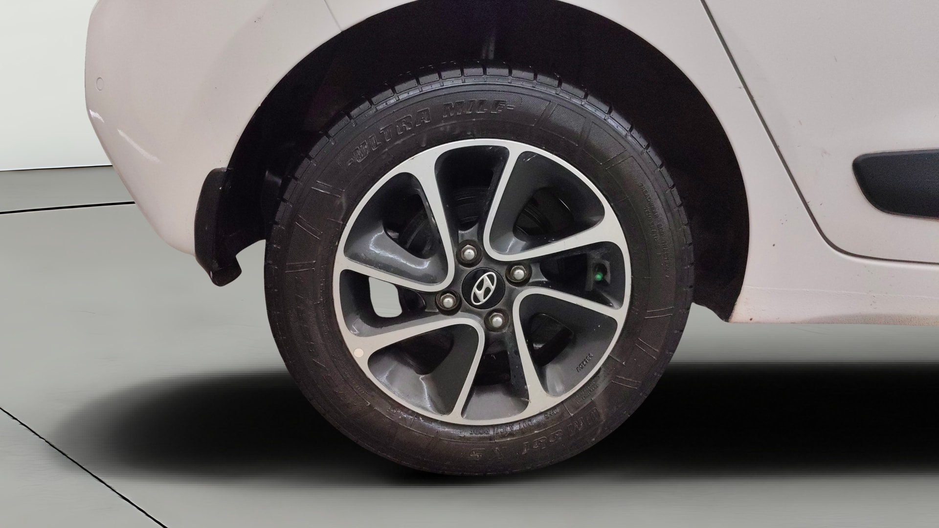 View 2018 Hyundai Grand i10 1.2 Sportz AT Petrol Image 24 Used 2018 Hyundai Grand i10 1.2 Sportz AT Petrol Image 24
