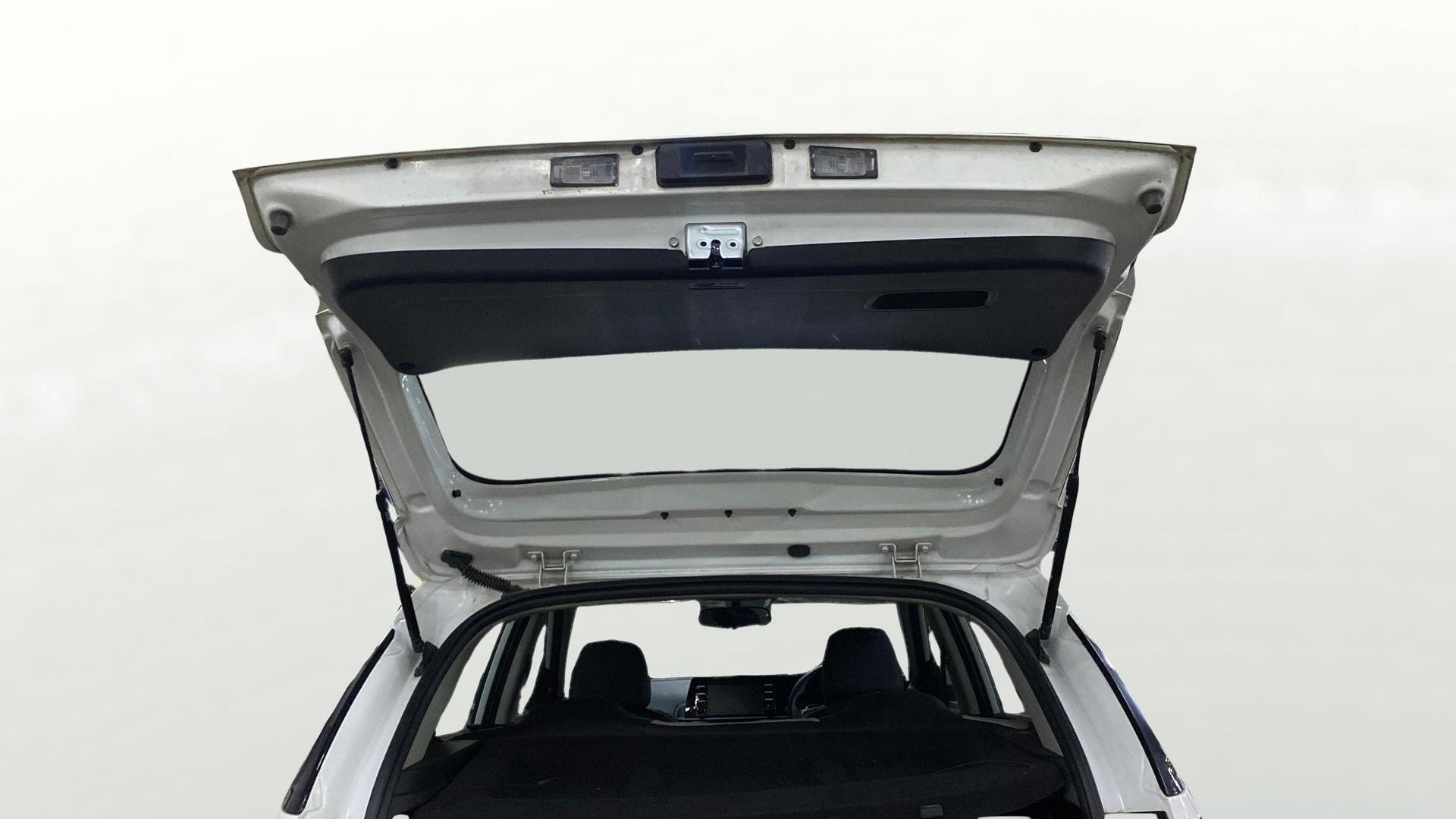 View 2023 Kia Sonet HTK Plus Diesel Image 16 Used 2023 Kia Sonet HTK Plus Diesel Image 16