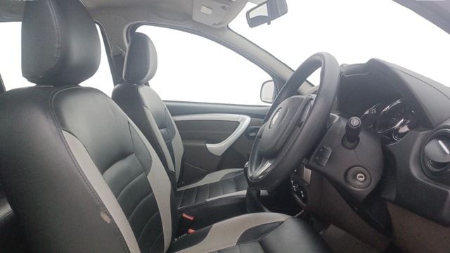 View Renault Duster Image 26 Used Renault Duster Image 26