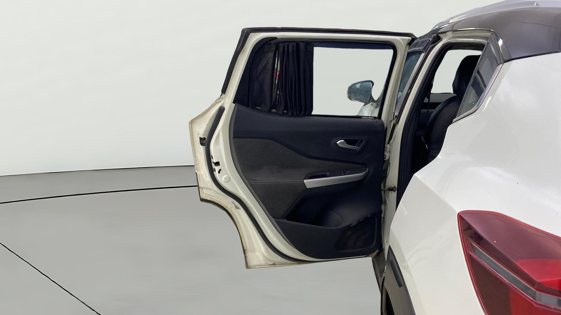View 2022 Nissan Magnite XE Image 15 Used 2022 Nissan Magnite XE Image 15
