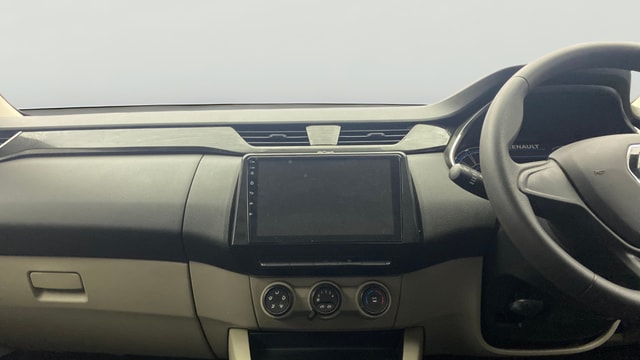 View Renault Triber Image 18 Used Renault Triber Image 18
