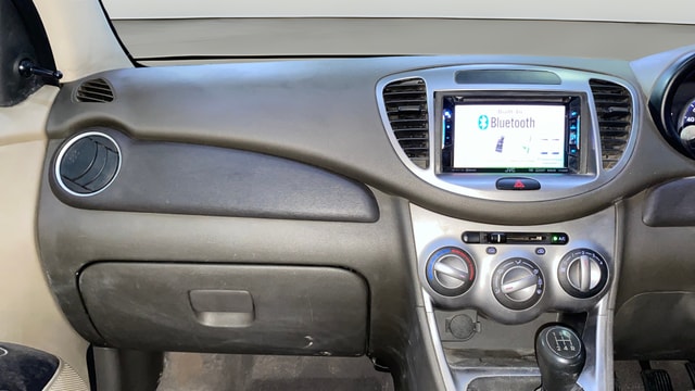 View Hyundai i10 Image 34 Used Hyundai i10 Image 34