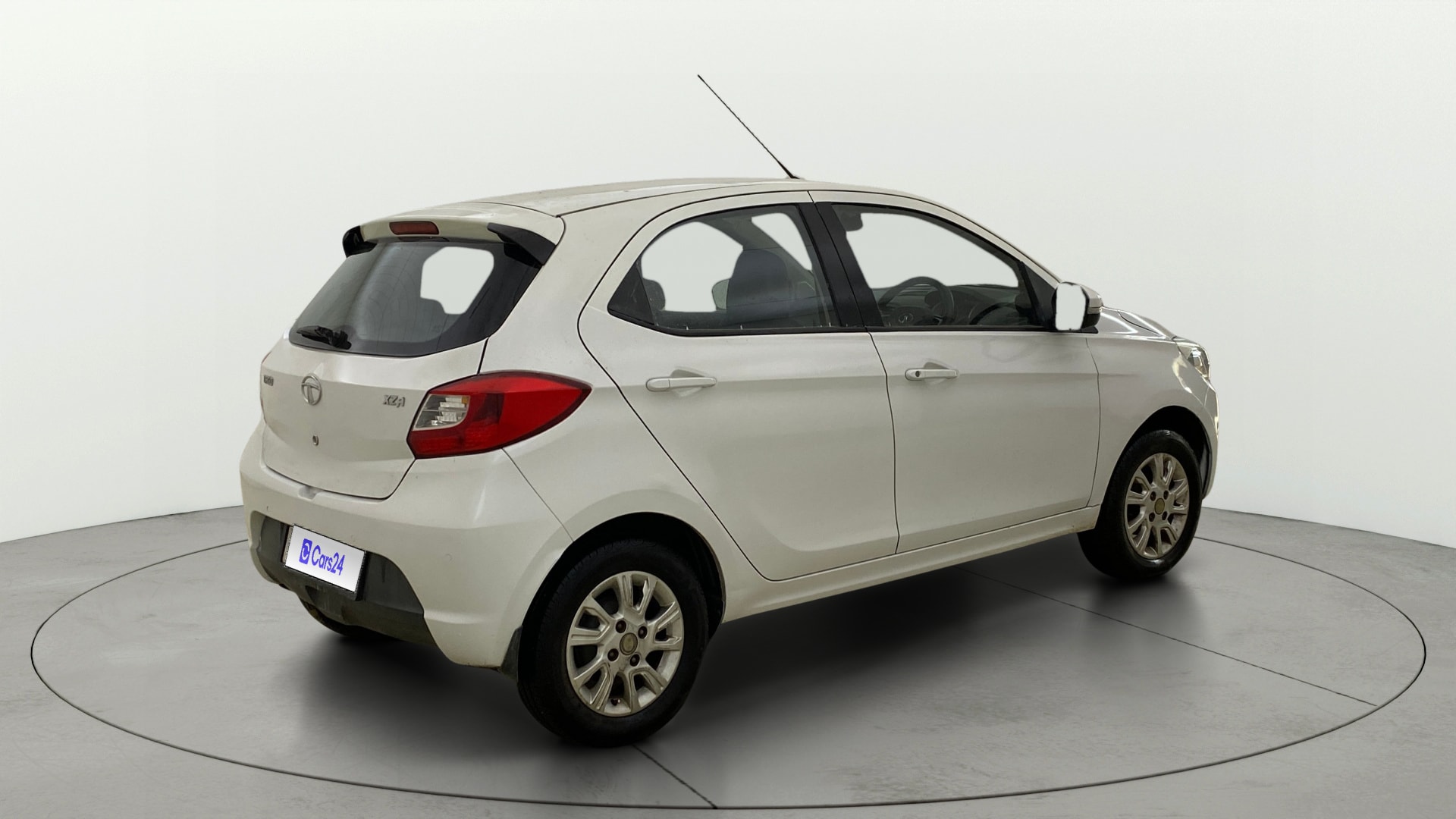 View 2017 Tata Tiago Revotorq XB Image 42 Used 2017 Tata Tiago Revotorq XB Image 42