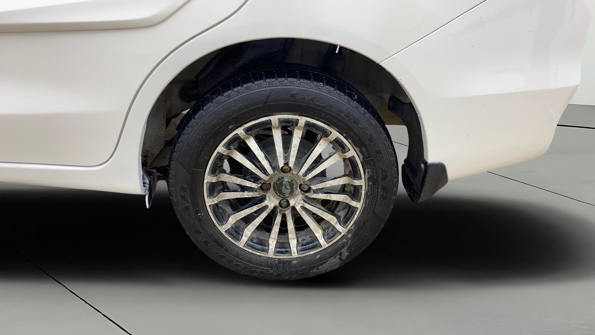 View 2013 Honda Amaze E MT Petrol BS IV Image 7 Used 2013 Honda Amaze E MT Petrol BS IV Image 7