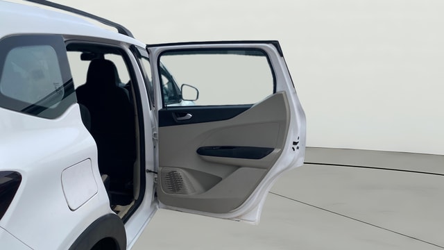 View Renault Triber Image 7 Used Renault Triber Image 7
