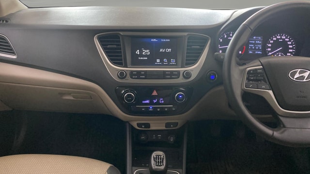 View Hyundai Verna Image 18 Used Hyundai Verna Image 18