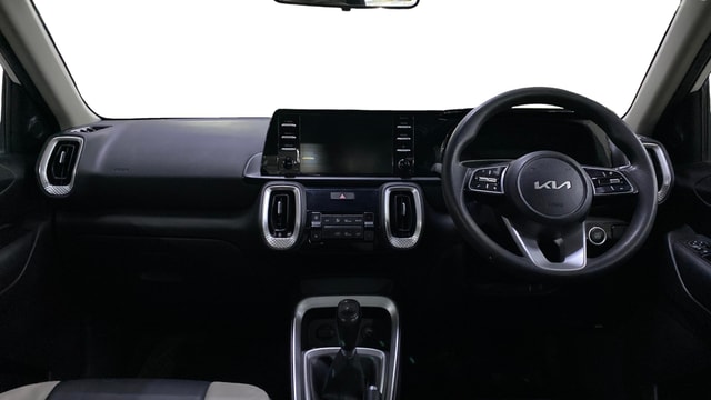 View Kia Sonet Image 15 Used Kia Sonet Image 15