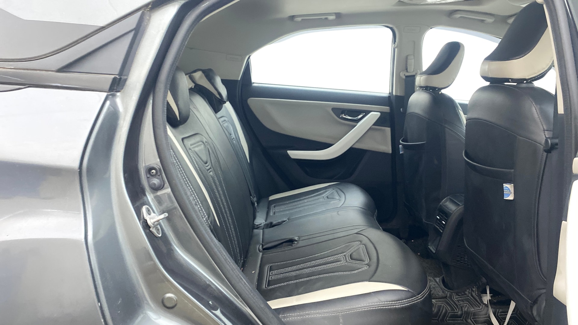 View 2024 Tata Nexon Revotron XE Image 30 Used 2024 Tata Nexon Revotron XE Image 30