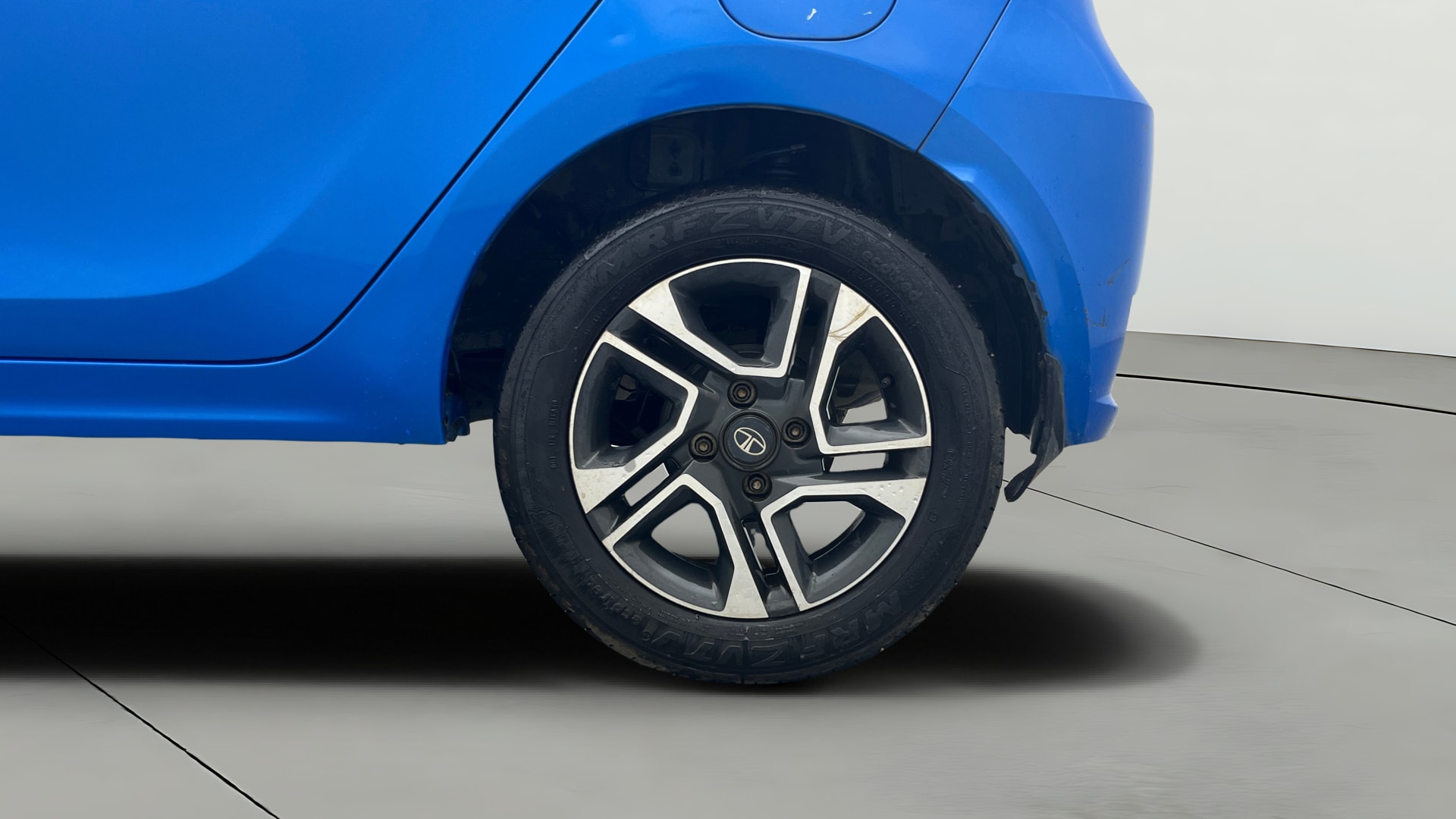 View 2020 Tata Tiago Revotorq XB Image 7 Used 2020 Tata Tiago Revotorq XB Image 7