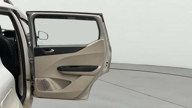 View Renault Triber Image 5 Used Renault Triber Image 5