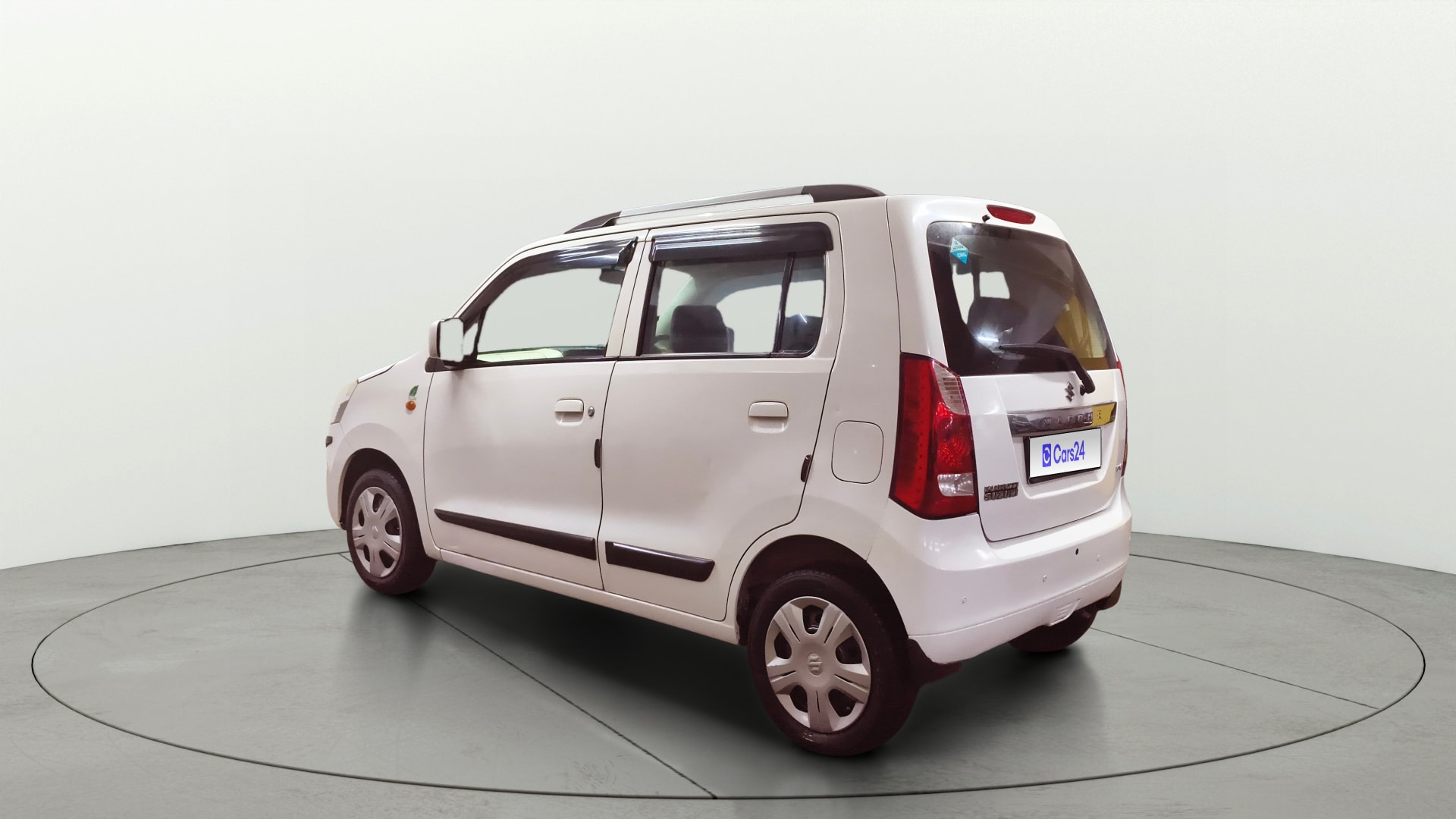 View 2018 Maruti Suzuki 1000 Base Variant Image 2 Used 2018 Maruti Suzuki 1000 Base Variant Image 2