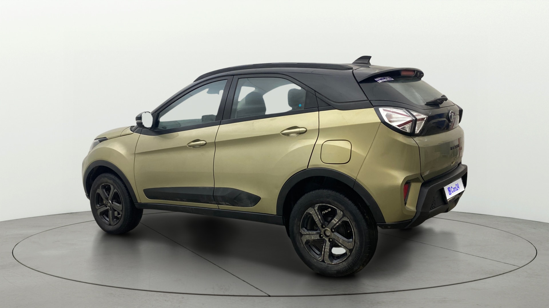 View 2022 Tata Nexon Revotron XE Image 2 Used 2022 Tata Nexon Revotron XE Image 2