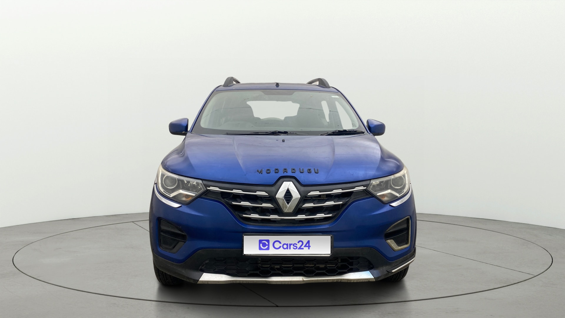 View 2019 Renault Triber RXT Image 1 Used 2019 Renault Triber RXT Image 1