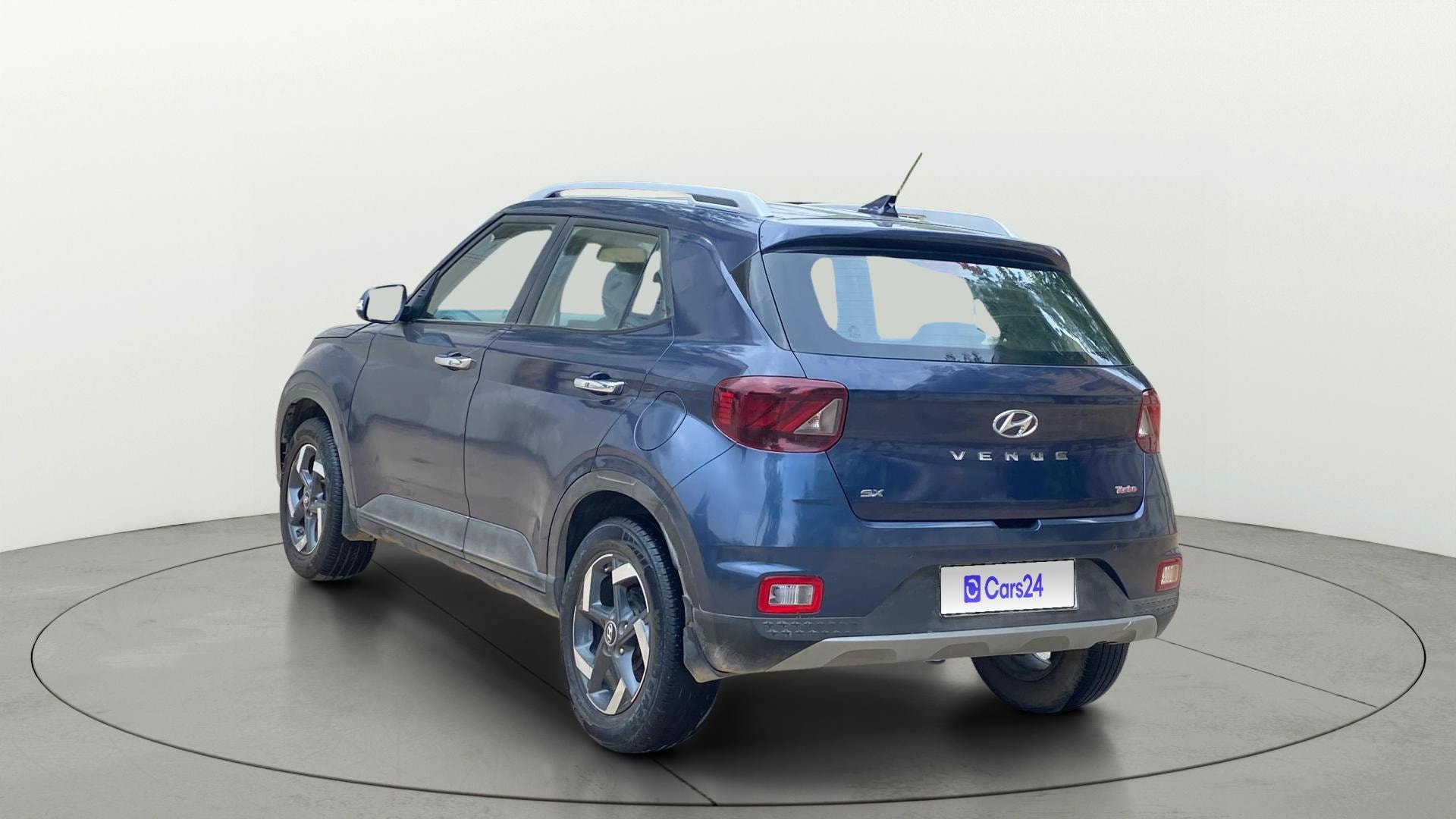 View 2021 Hyundai Venue SX Plus 1.0 Petrol AT Image 2 Used 2021 Hyundai Venue SX Plus 1.0 Petrol AT Image 2