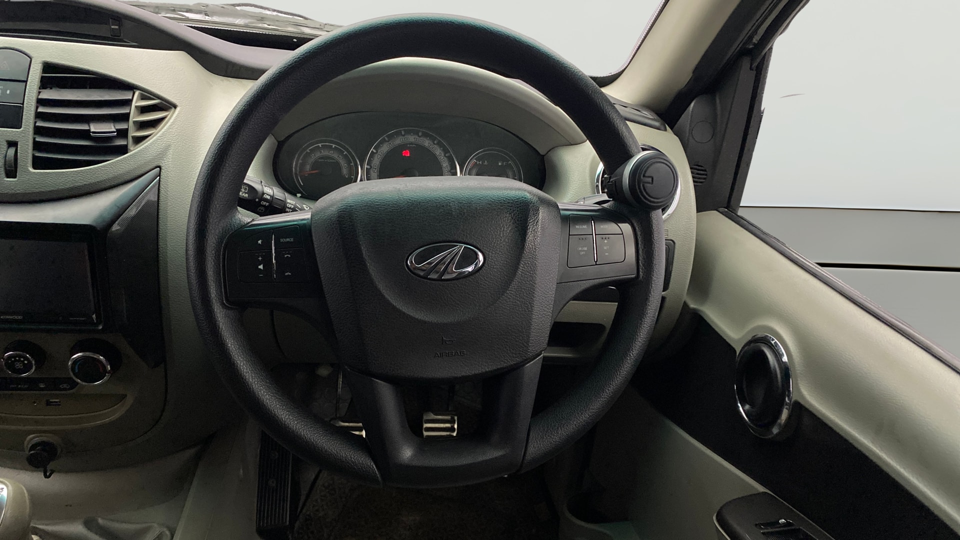 Used 2016 Mahindra NuvoSport Used 2016 Mahindra NuvoSport