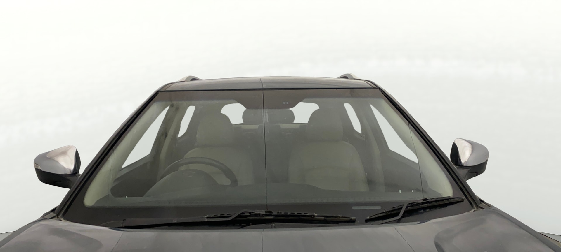 View 2019 Mahindra XUV300 W4 Petrol BS IV Image 39 Used 2019 Mahindra XUV300 W4 Petrol BS IV Image 39