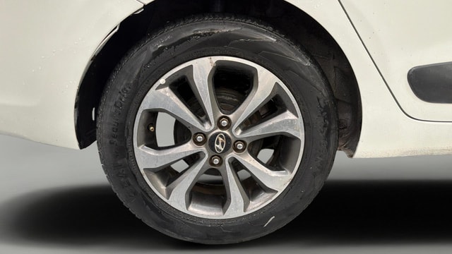 View Hyundai Xcent Image 32 Used Hyundai Xcent Image 32