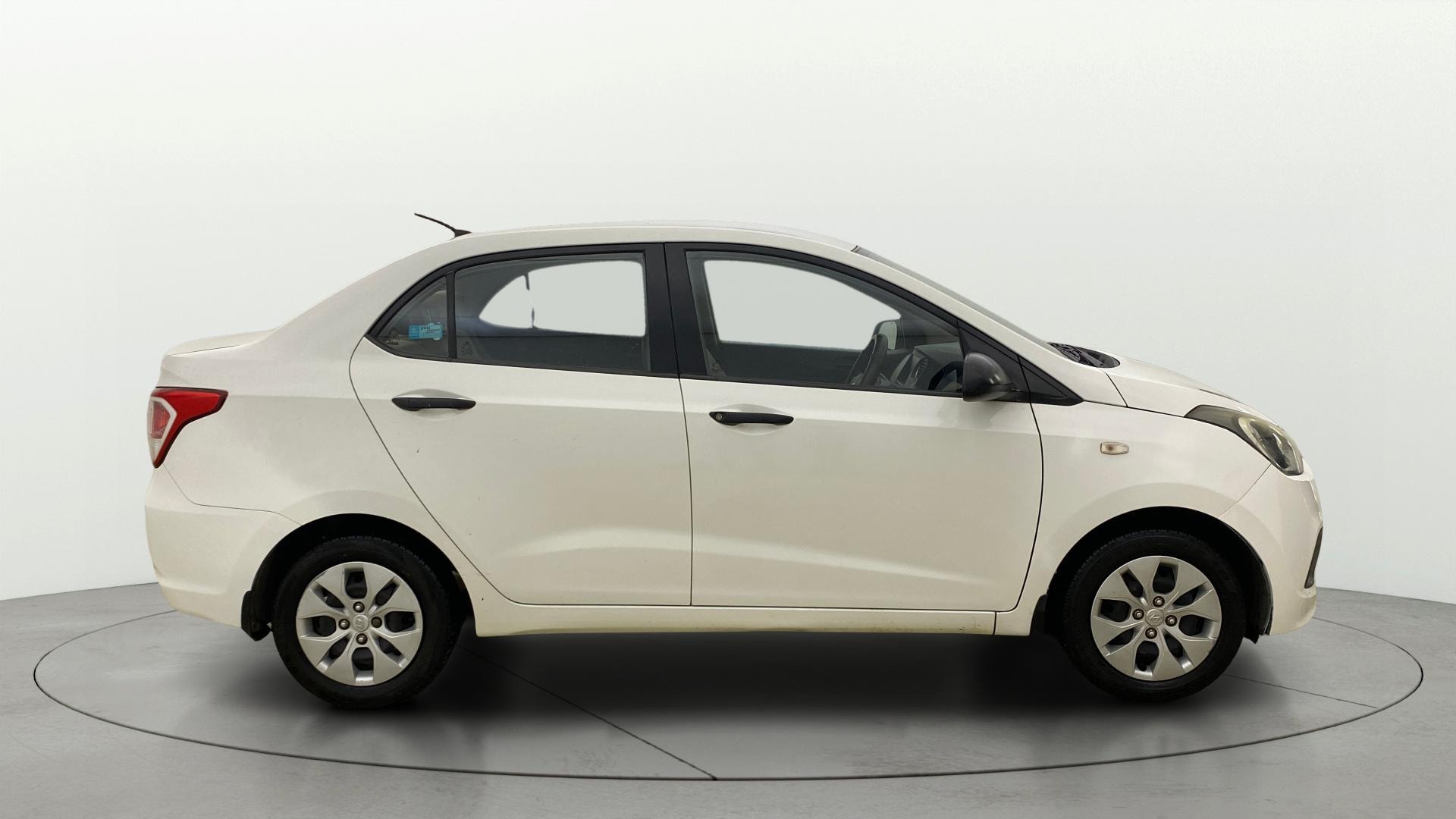 Used 2015 Hyundai Xcent Used 2015 Hyundai Xcent