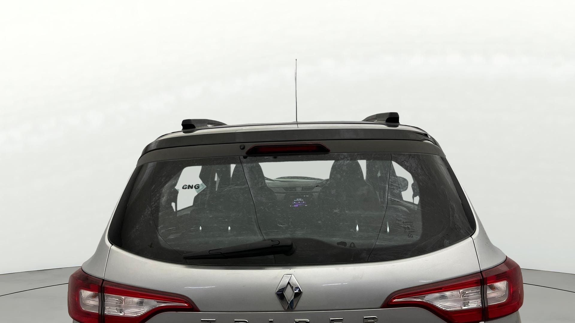 View 2025 Renault Triber RXT Image 3 Used 2025 Renault Triber RXT Image 3
