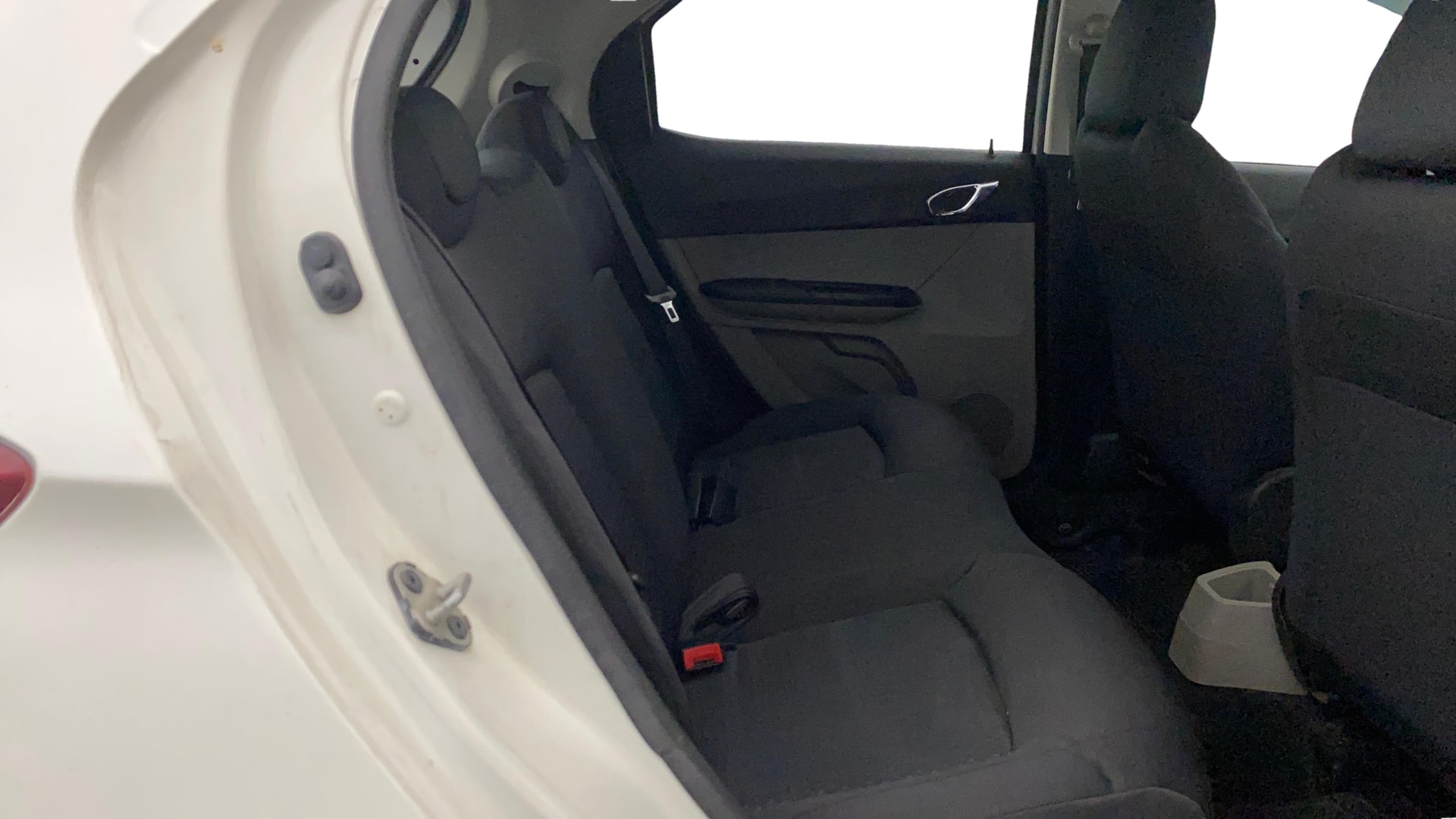 View 2018 Tata Tiago Revotorq XB Image 29 Used 2018 Tata Tiago Revotorq XB Image 29
