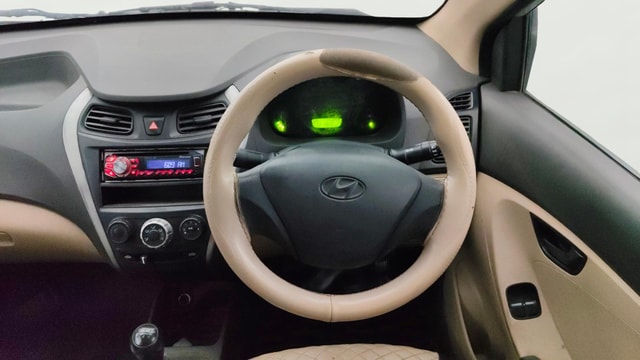 View Hyundai EON Image 20 Used Hyundai EON Image 20