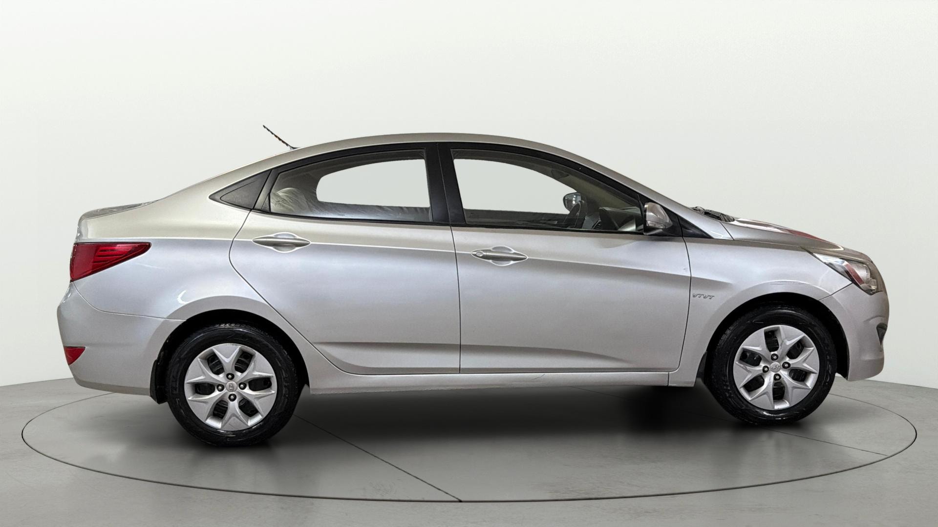 View 2016 Hyundai Verna 1.6 VTVT S Image 26 Used 2016 Hyundai Verna 1.6 VTVT S Image 26