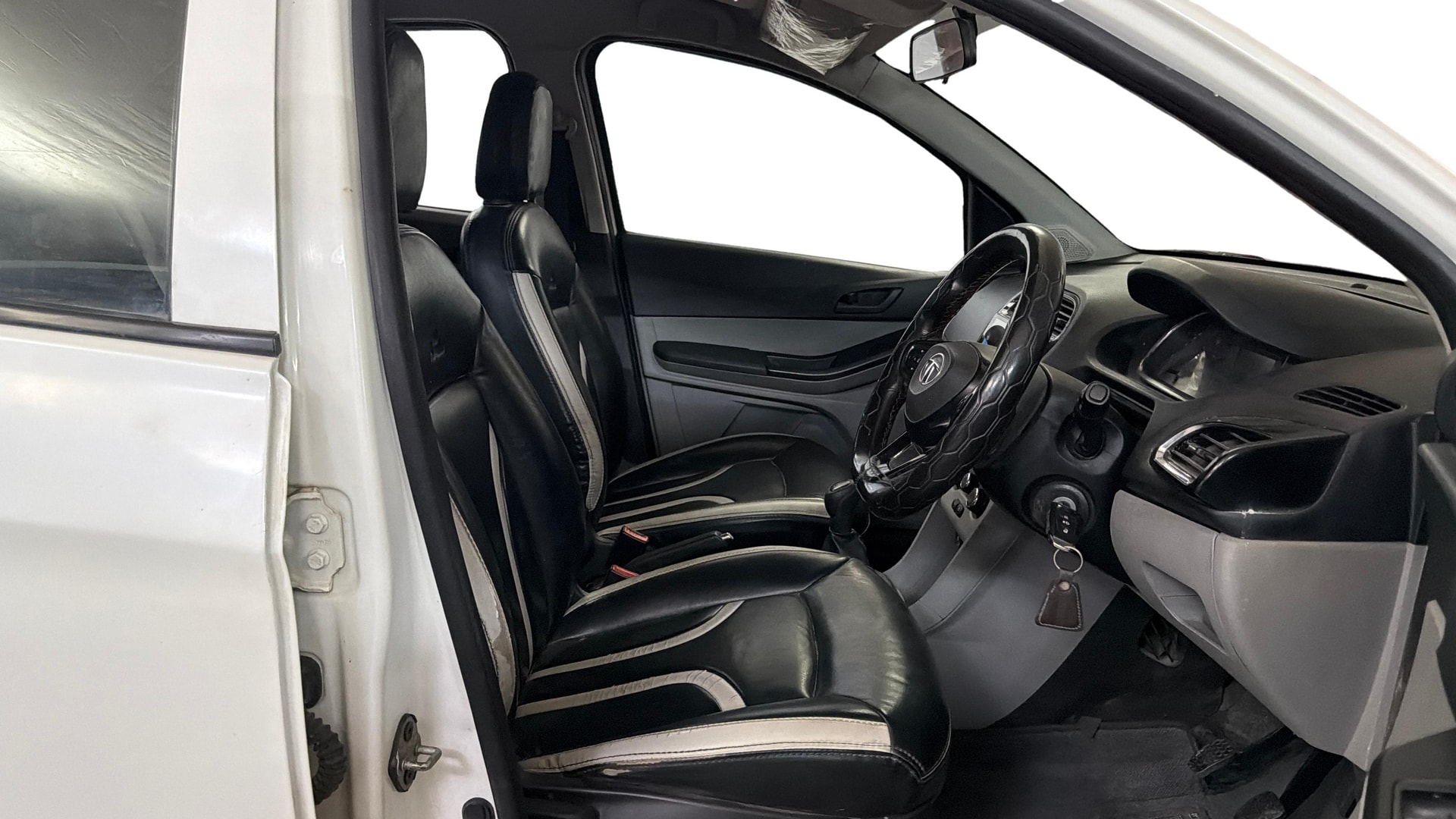 Used 2021 Tata Tiago Used 2021 Tata Tiago