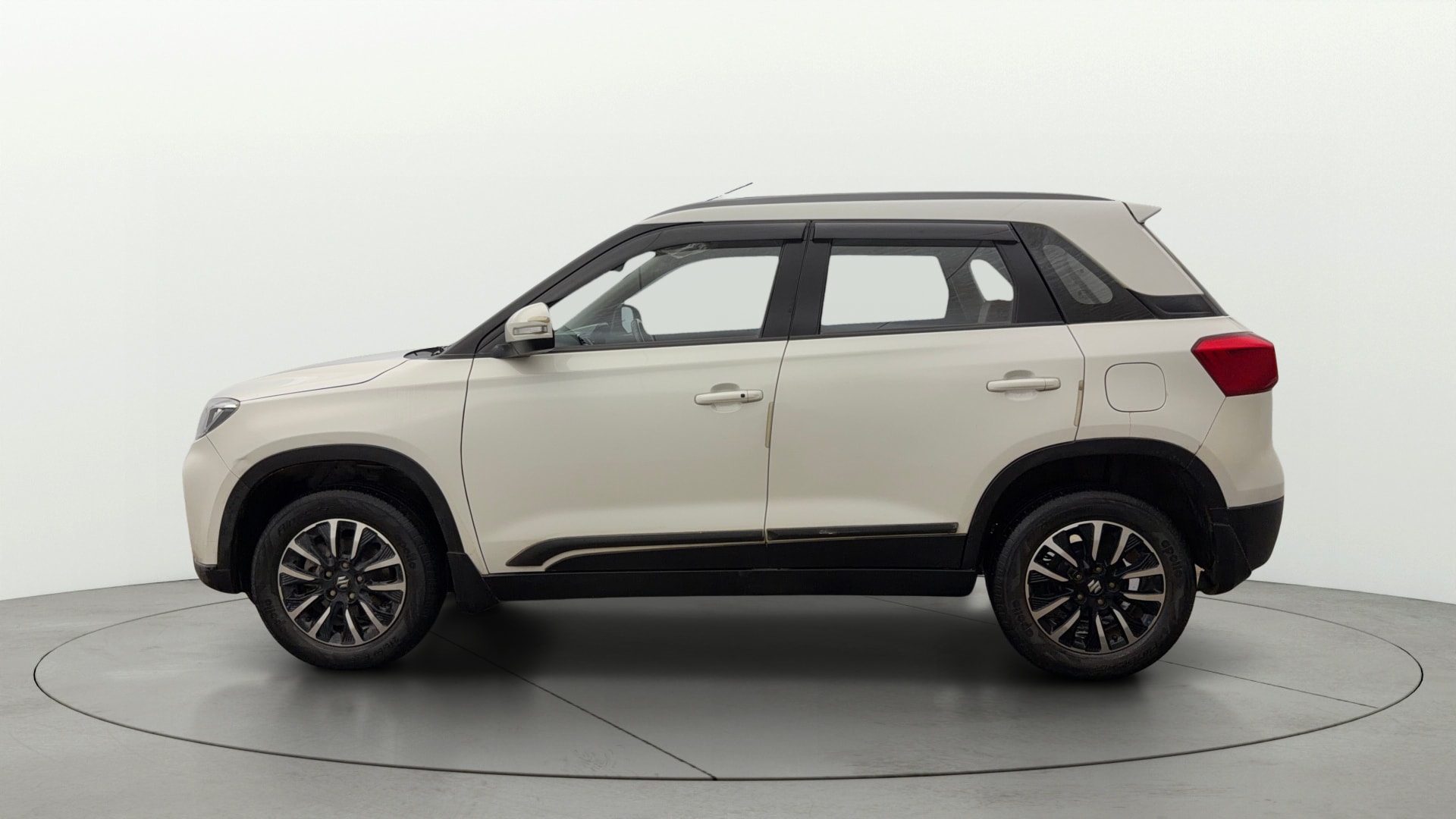 View 2021 Maruti Suzuki 1000 Base Variant Image 6 Used 2021 Maruti Suzuki 1000 Base Variant Image 6