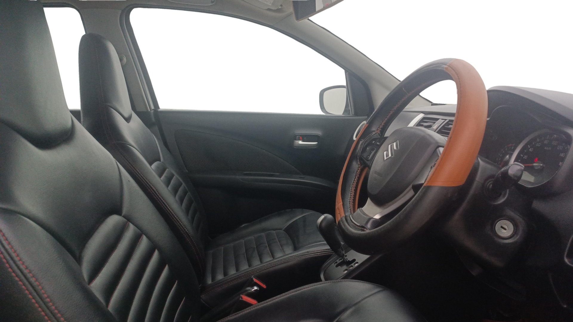 View 2018 Maruti Suzuki 1000 Base Variant Image 26 Used 2018 Maruti Suzuki 1000 Base Variant Image 26