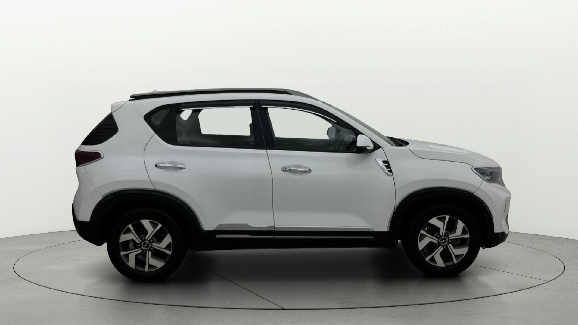 View 2022 Kia Sonet HTX Diesel Image 27 Used 2022 Kia Sonet HTX Diesel Image 27