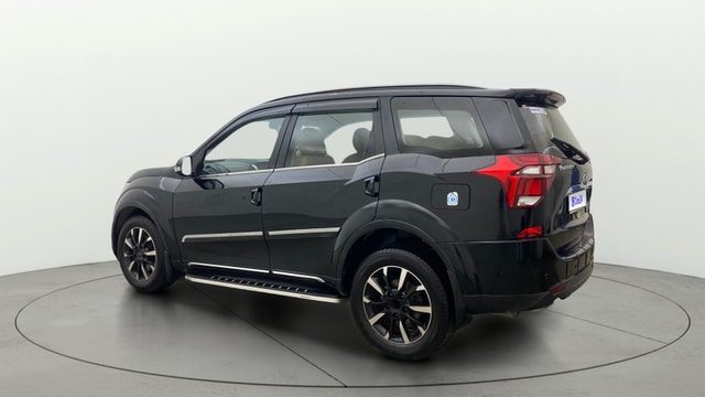 View Mahindra XUV500 Image 2 Used Mahindra XUV500 Image 2