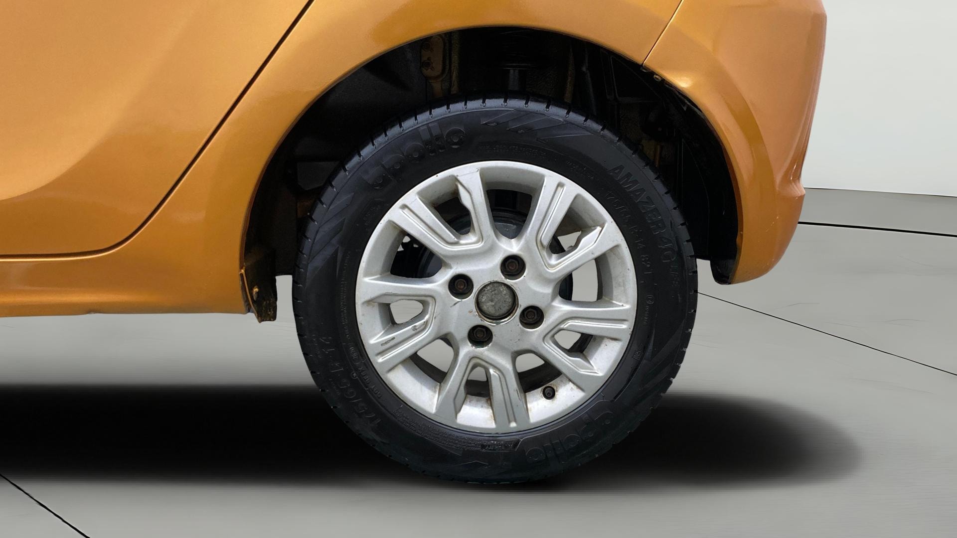 View 2016 Tata Tiago Revotorq XB Image 11 Used 2016 Tata Tiago Revotorq XB Image 11