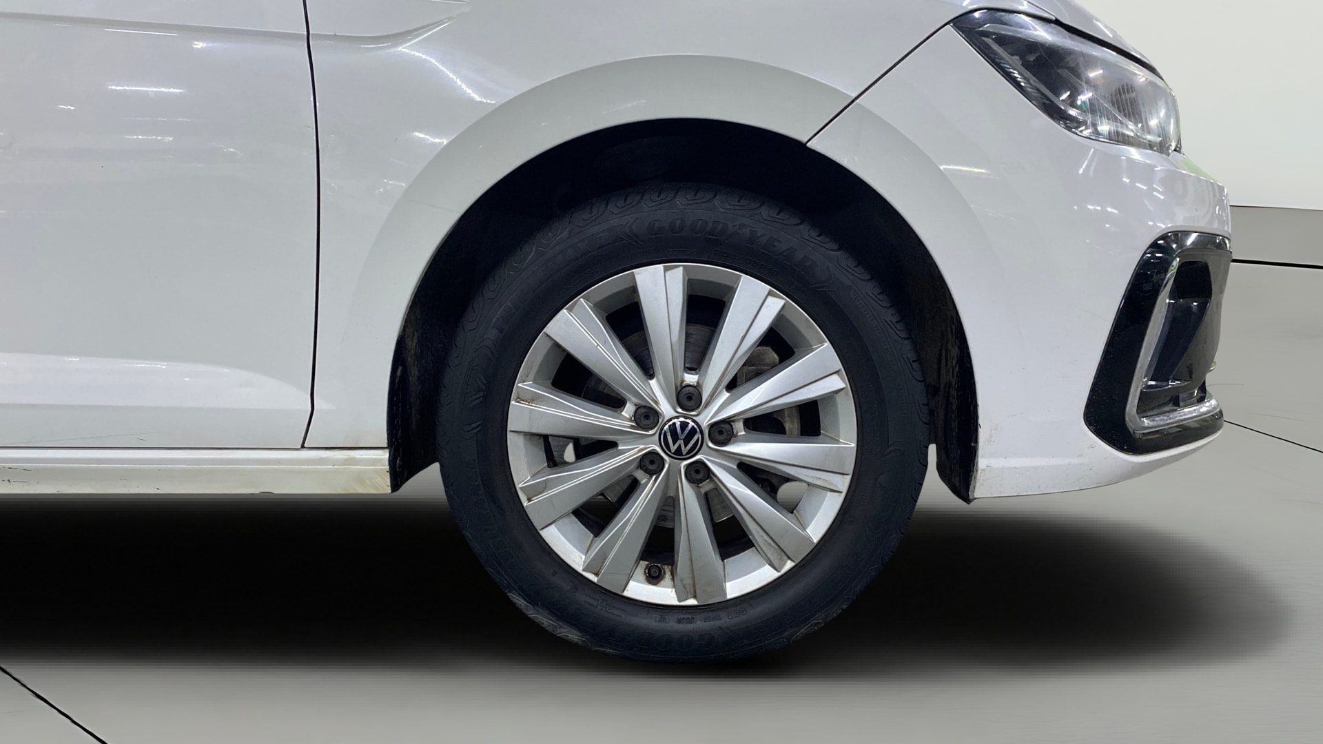 View 2022 Volkswagen Virtus Topline 1.0 TSI MT Image 41 Used 2022 Volkswagen Virtus Topline 1.0 TSI MT Image 41